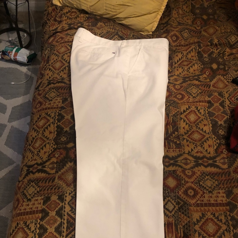 Men’s white Tommy Hilfiger chinos